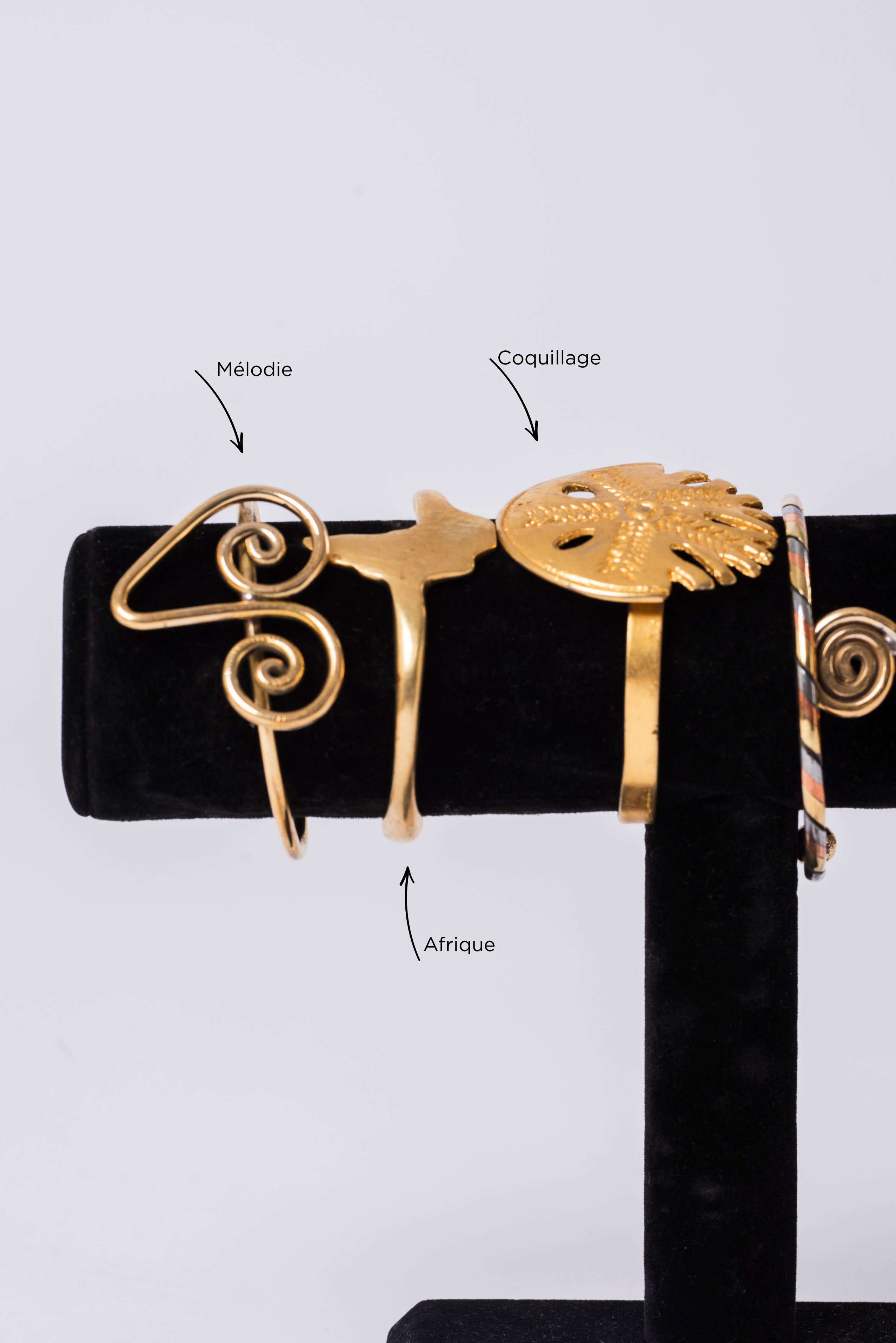 Handcrafted bronze cuffs - Bracelet manchettes en bronze