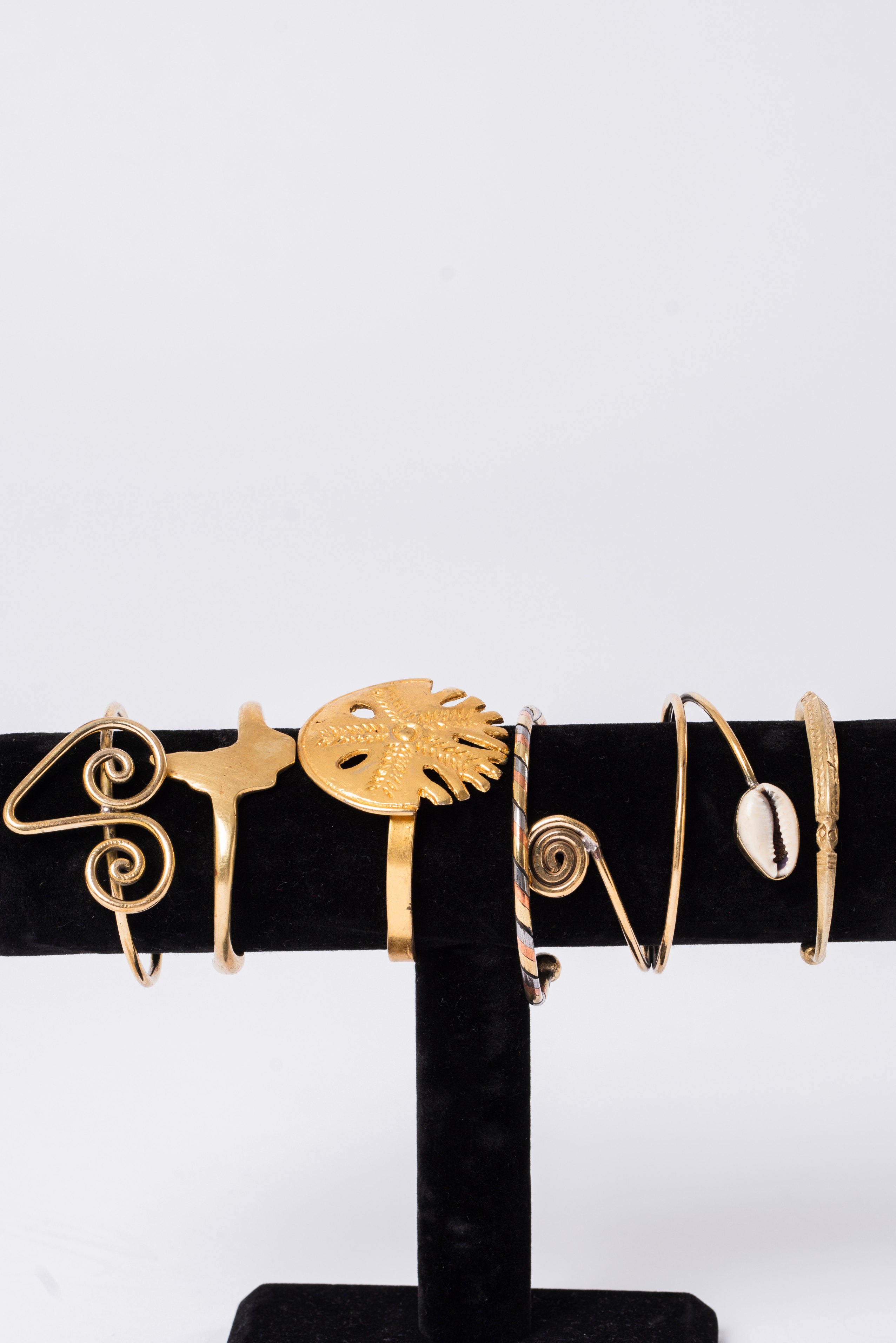 Handcrafted bronze cuffs - Bracelet manchettes en bronze