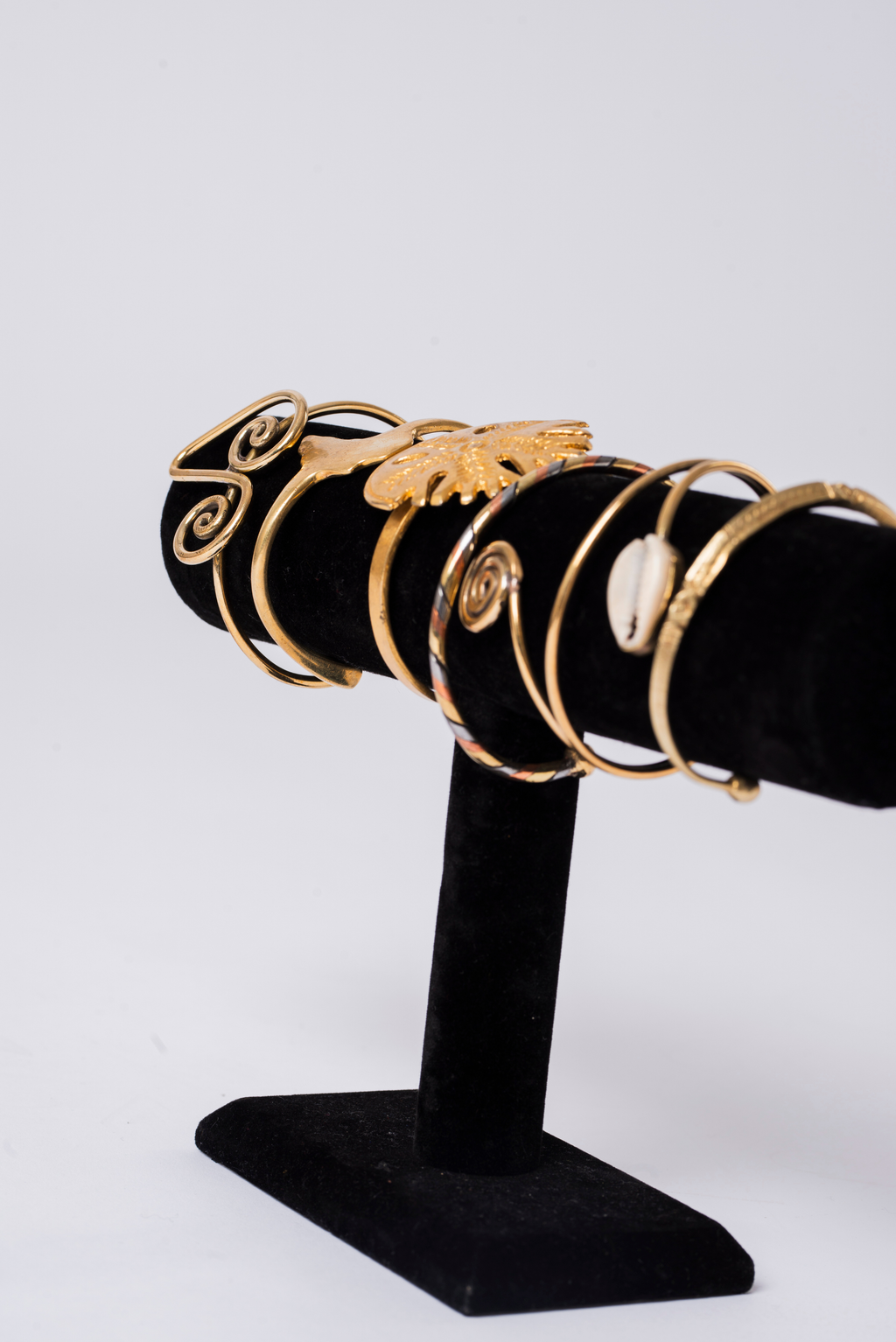 Handcrafted bronze cuffs - Bracelet manchettes en bronze