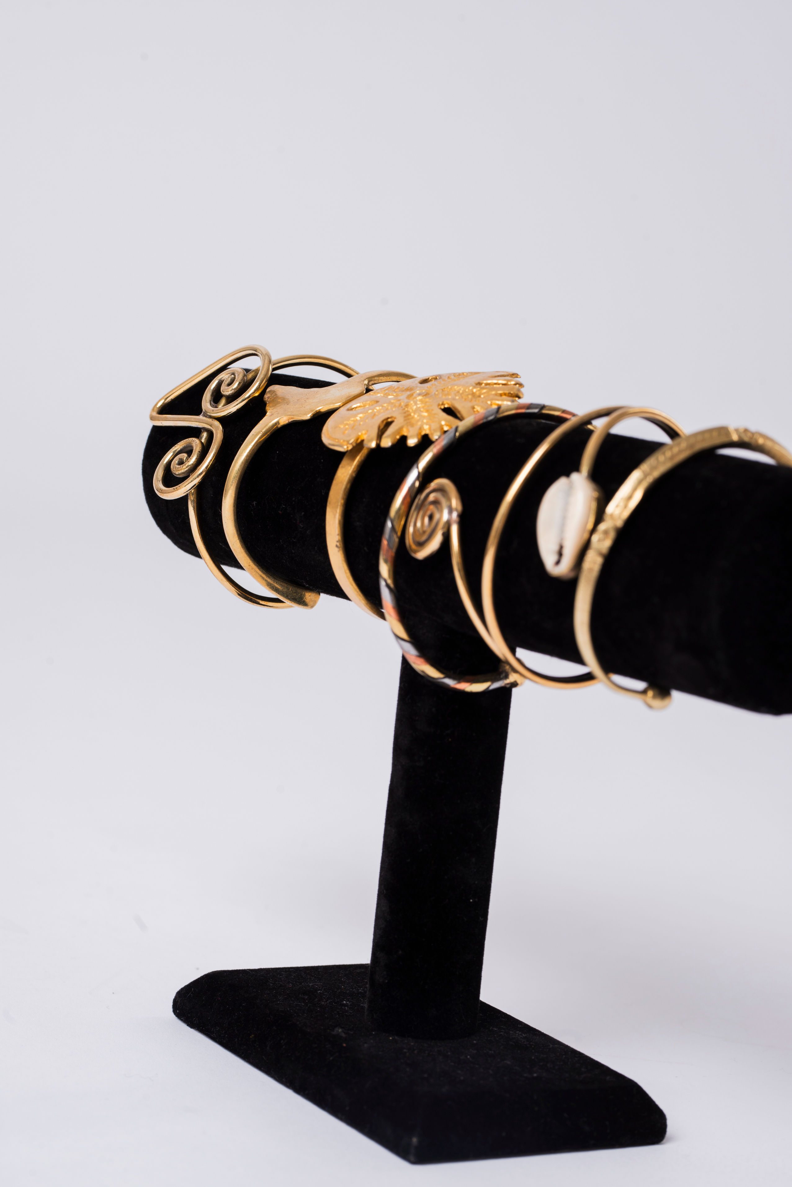 Handcrafted bronze cuffs - Bracelet manchettes en bronze